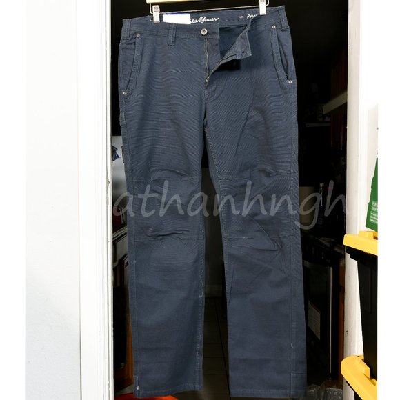 Men's Utility Pant Eddie Bauer in Black - Picture 2 of 8